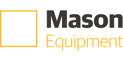 O logotipo da Mason Equipment é amarelo e preto com um quadrado no meio.