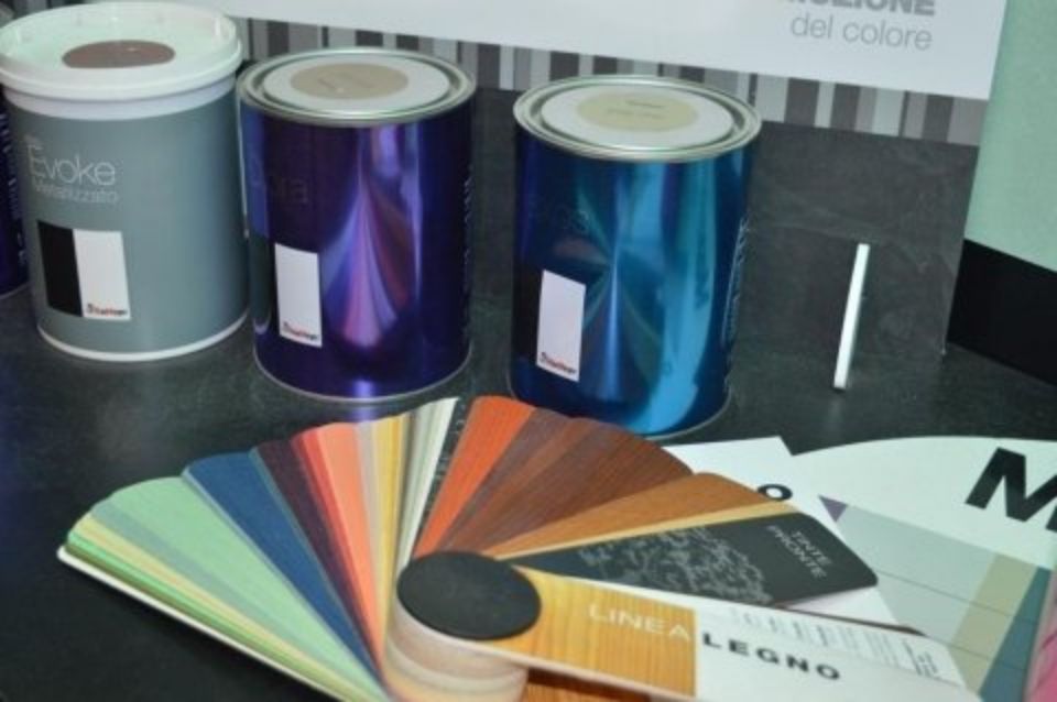 Vernici di vari colori