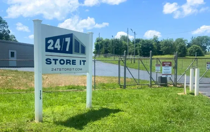 Front of Facility & Sign