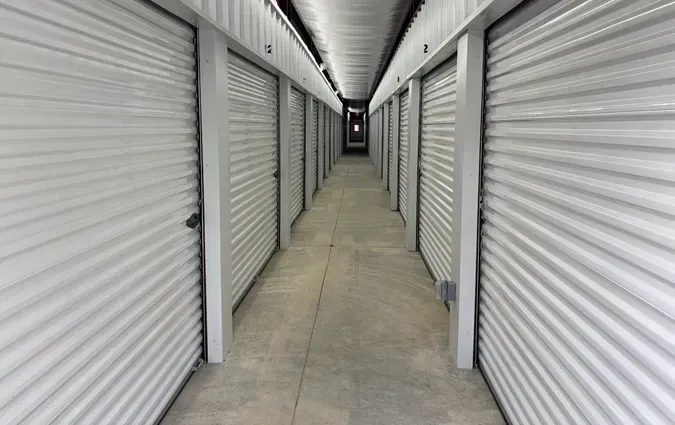 Indoor Storage Elevator & Handcarts