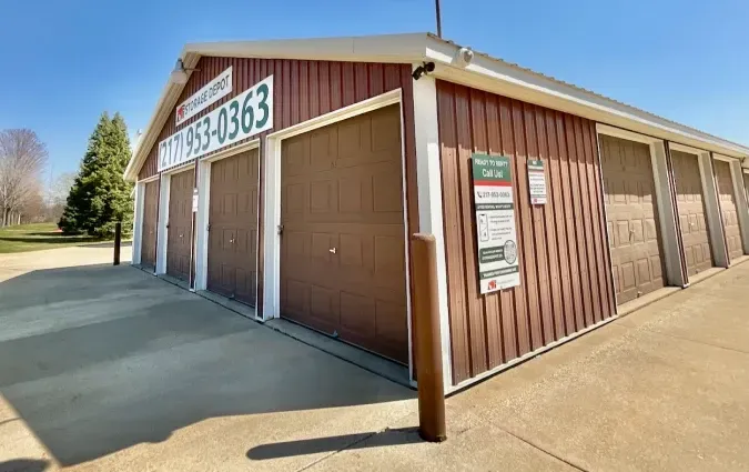 Drive Up Unit Row & Sign