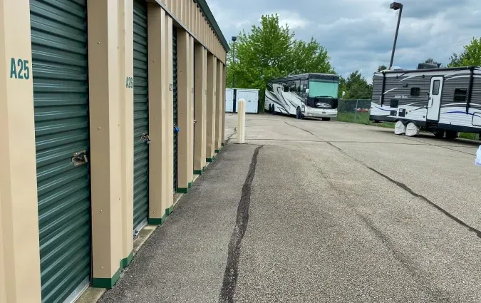 Drive Up Units & Outdoor Boat Parking