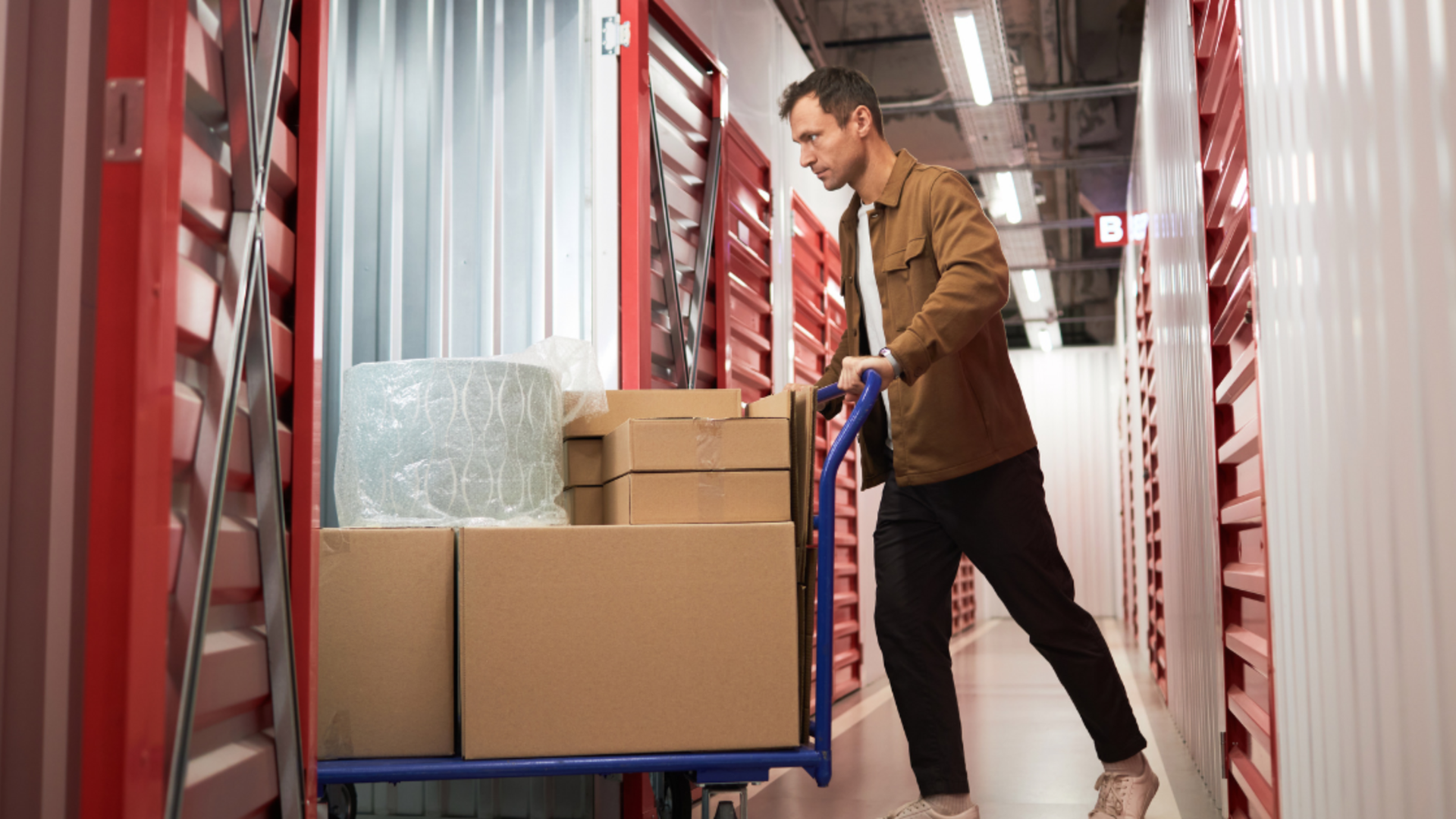 packing a storage unit