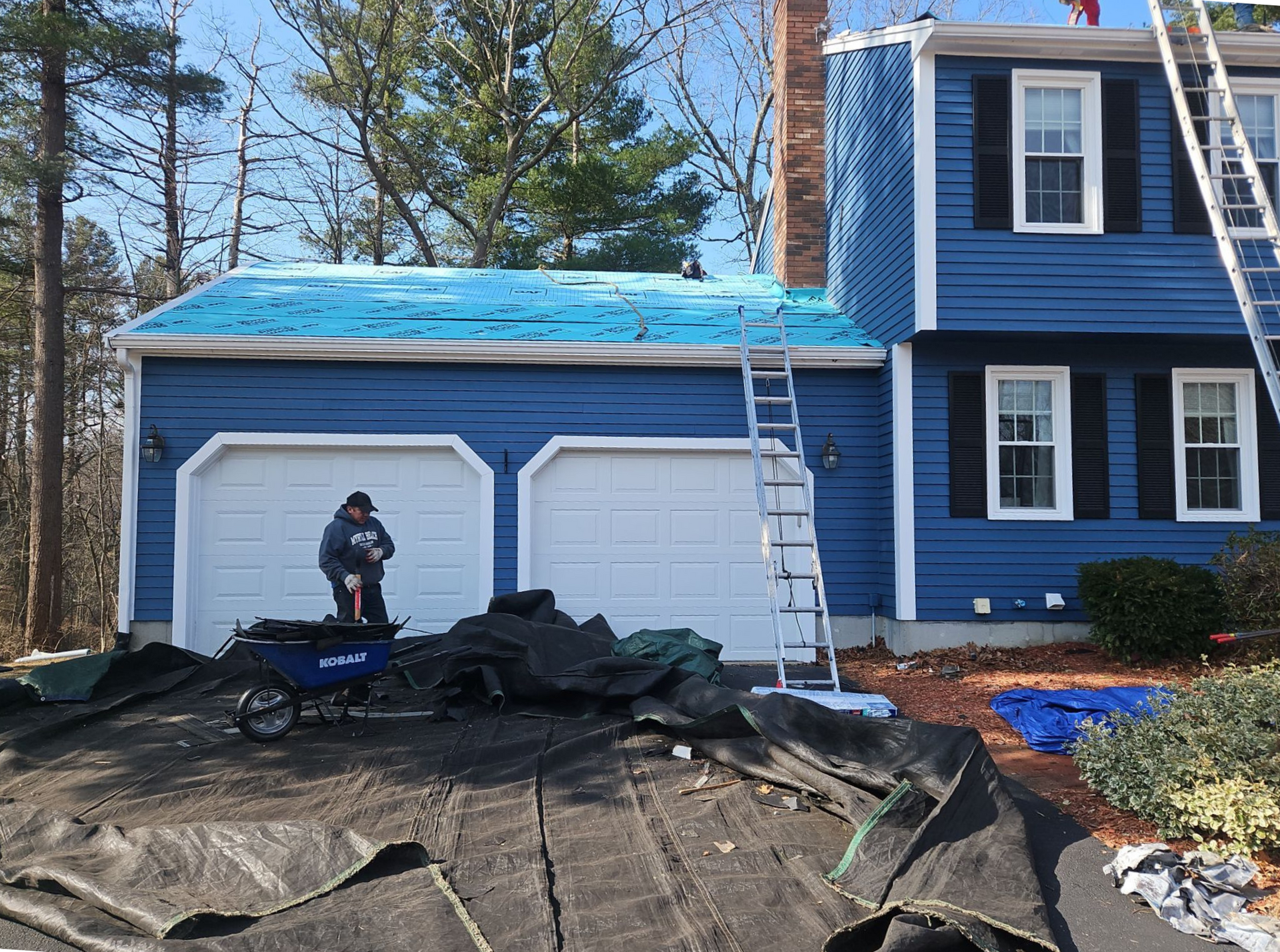 garage roof under construction