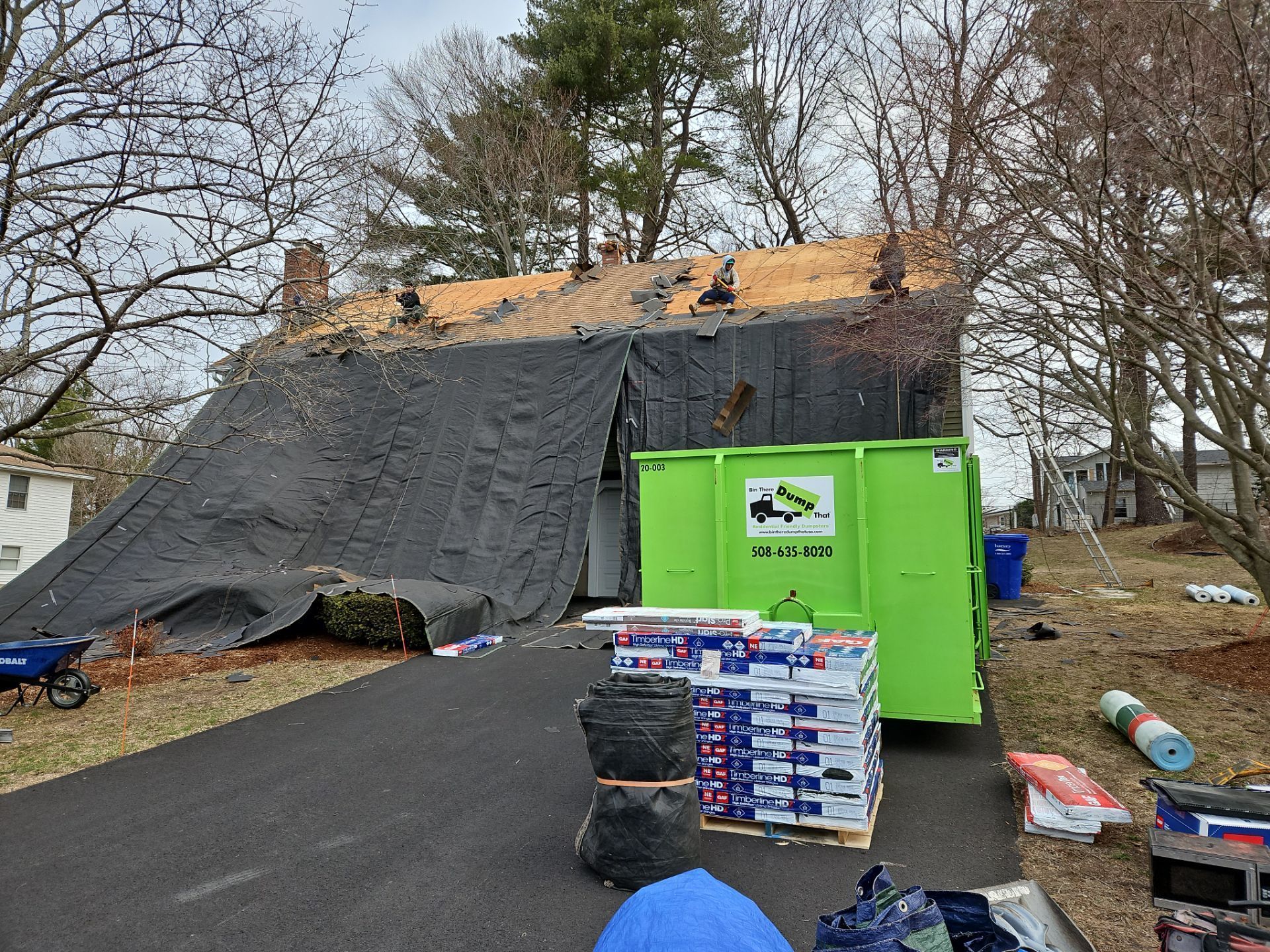 Removal of roofing materials