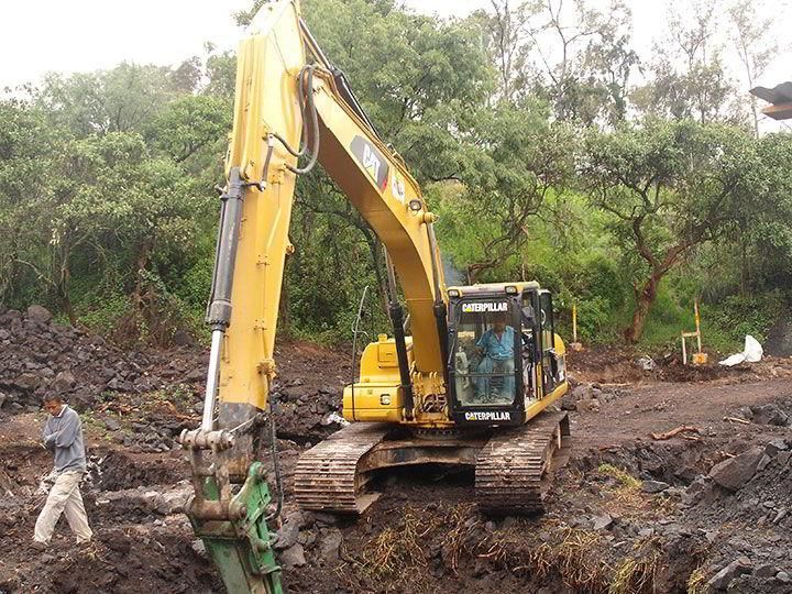DEMOLICIONES Y EXCAVACIONES MALVAEZ 