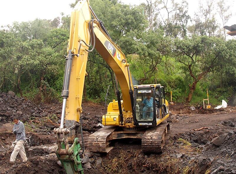 DEMOLICIONES Y EXCAVACIONES MALVAEZ 