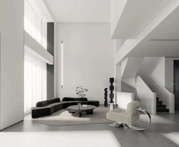 Un living cu o scară și o canapea