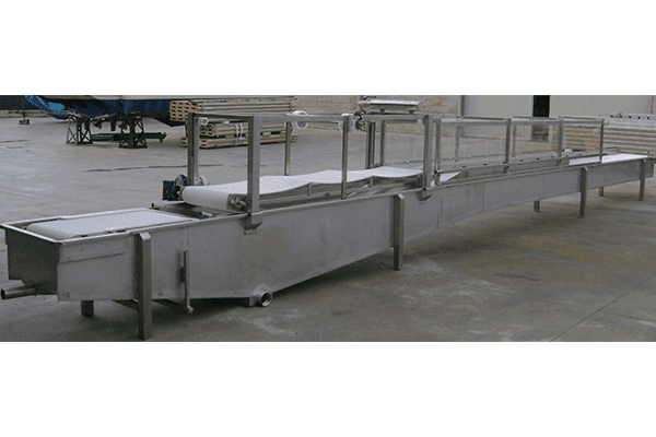 pezzi di un macchinario industriale