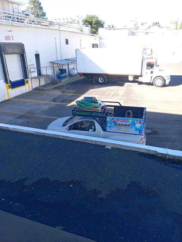 LAVA CISTERNAS Y PIPAS DE AGUA ASA   - 