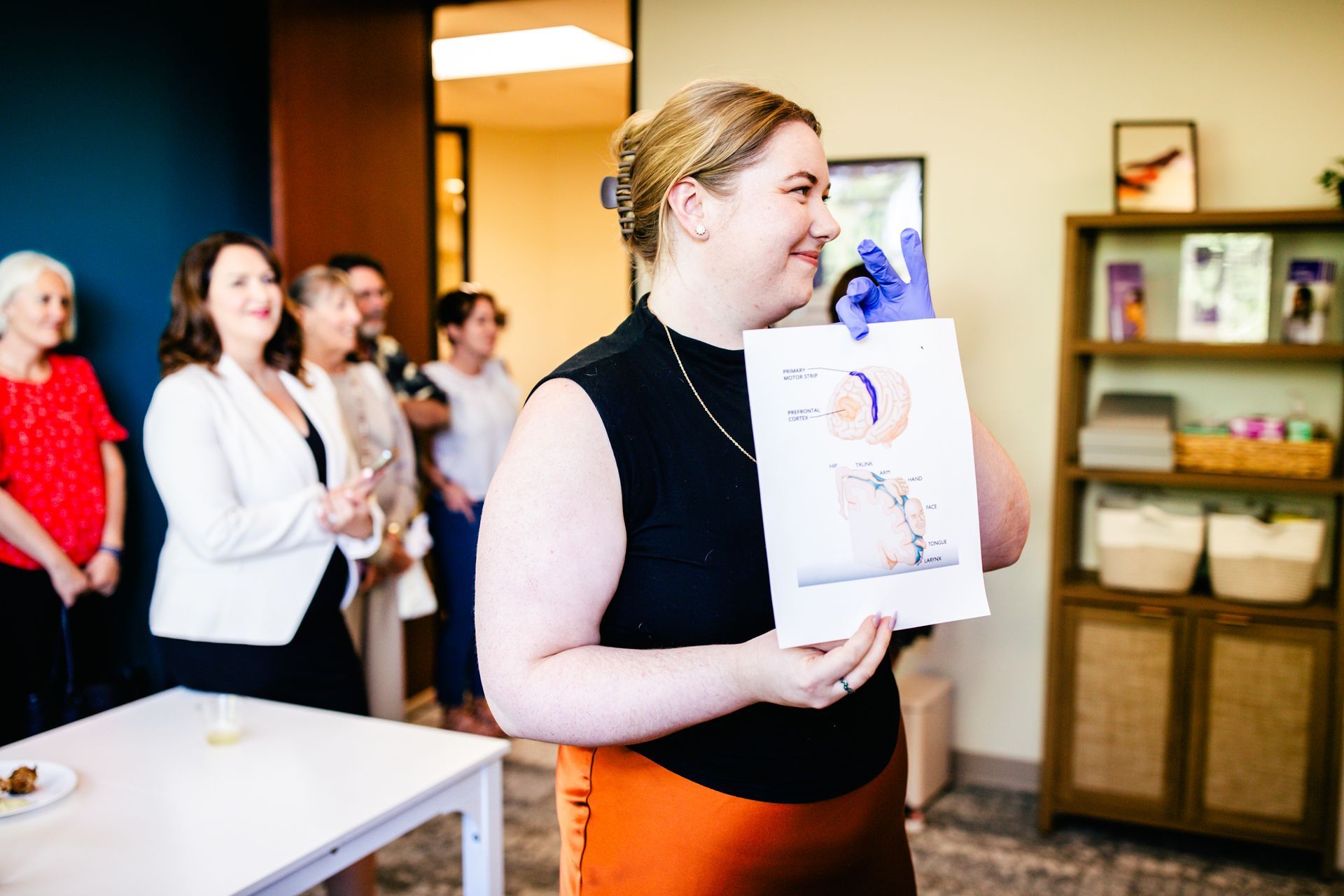 Illustration of brain showing TMS treatment areas