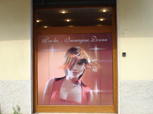 Insegna pubblicitaria