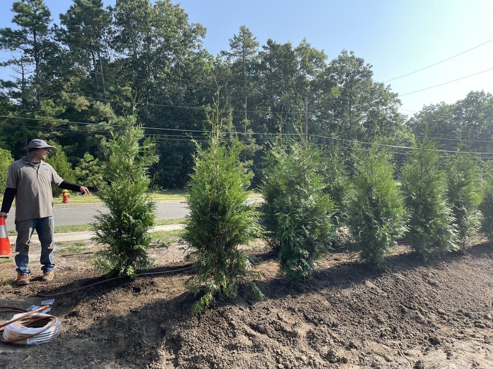 Man Working Landscape - Oceanport, NJ - Privacy Kings