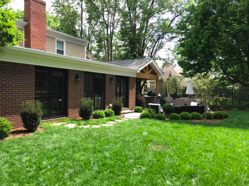 outdoor living area in prospect