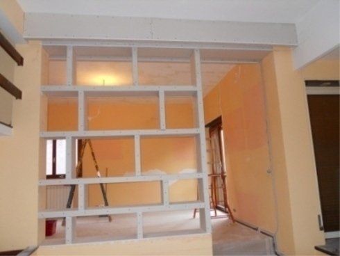 ampia libreria in cartongesso