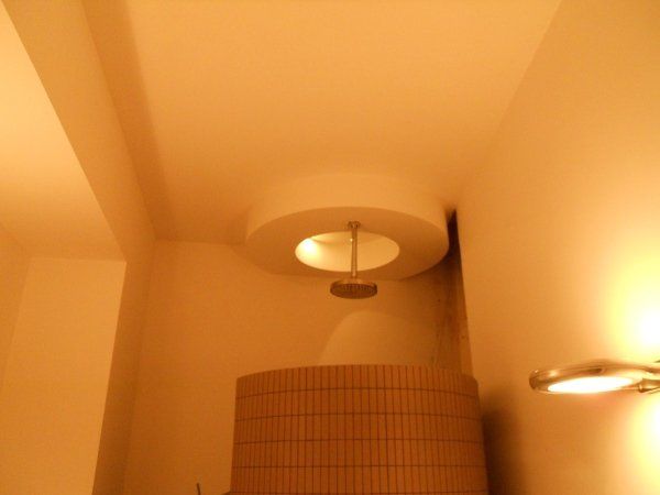 soffitto con elemento decorativo realizzato in cartongesso