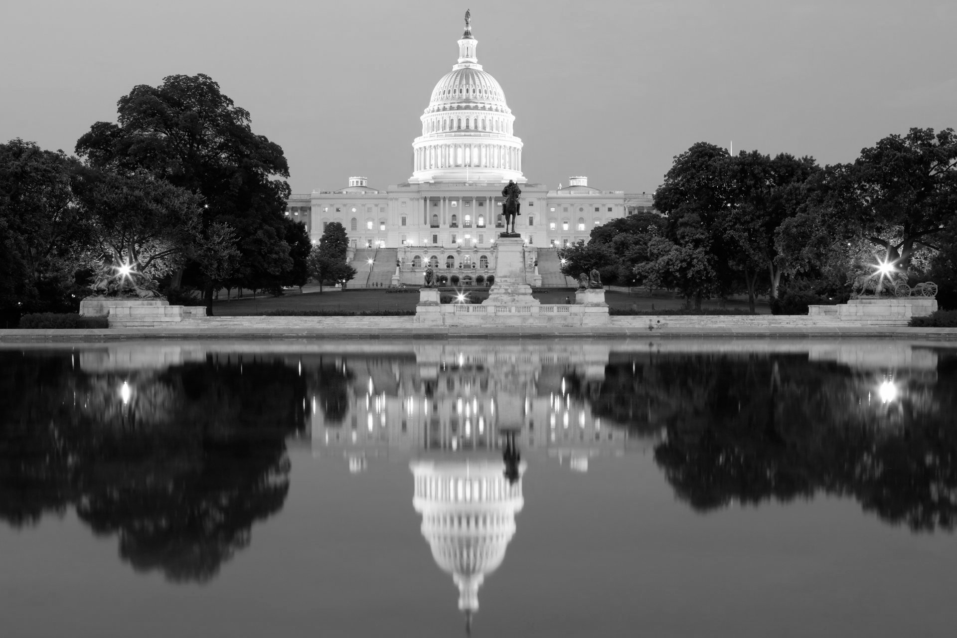 A black and white photo of the capitol building