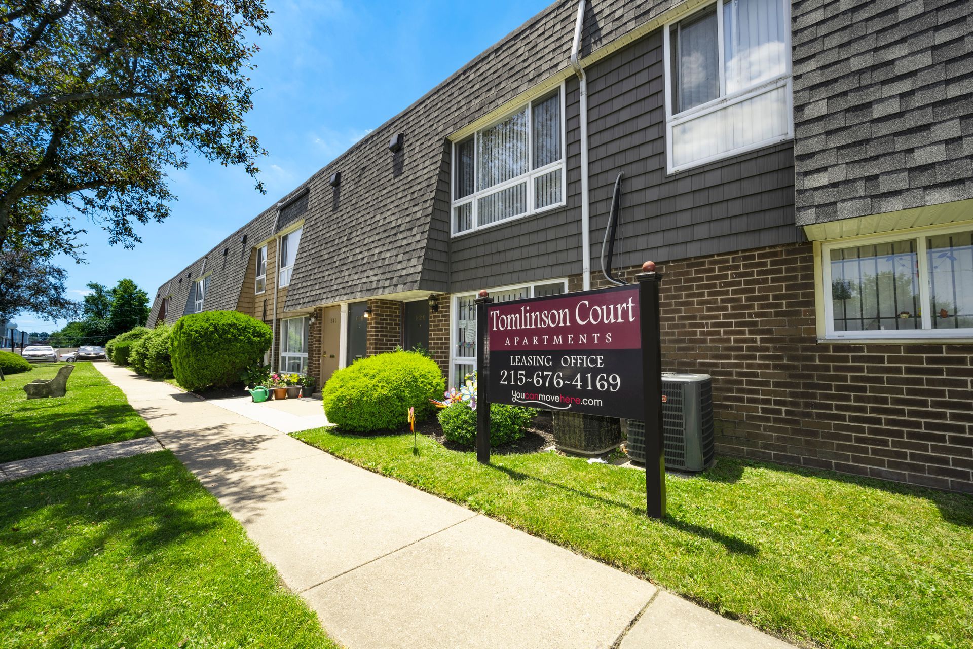 Tomlinson Court Apartments