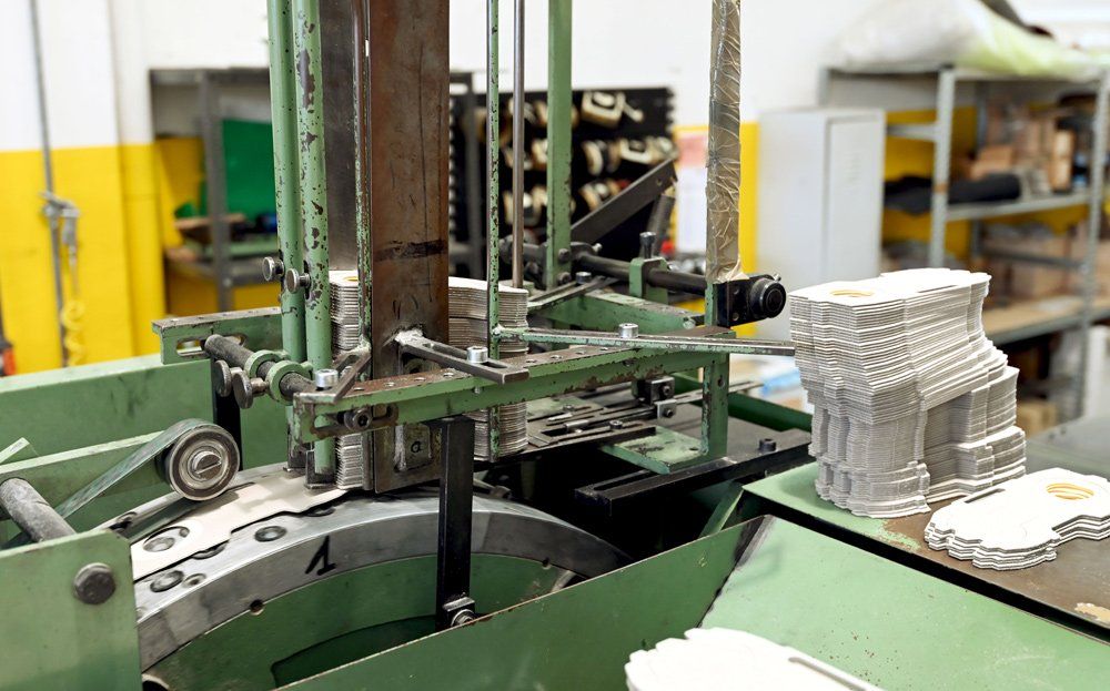 Produzione sacchetti per aspirapolvere in microfibra