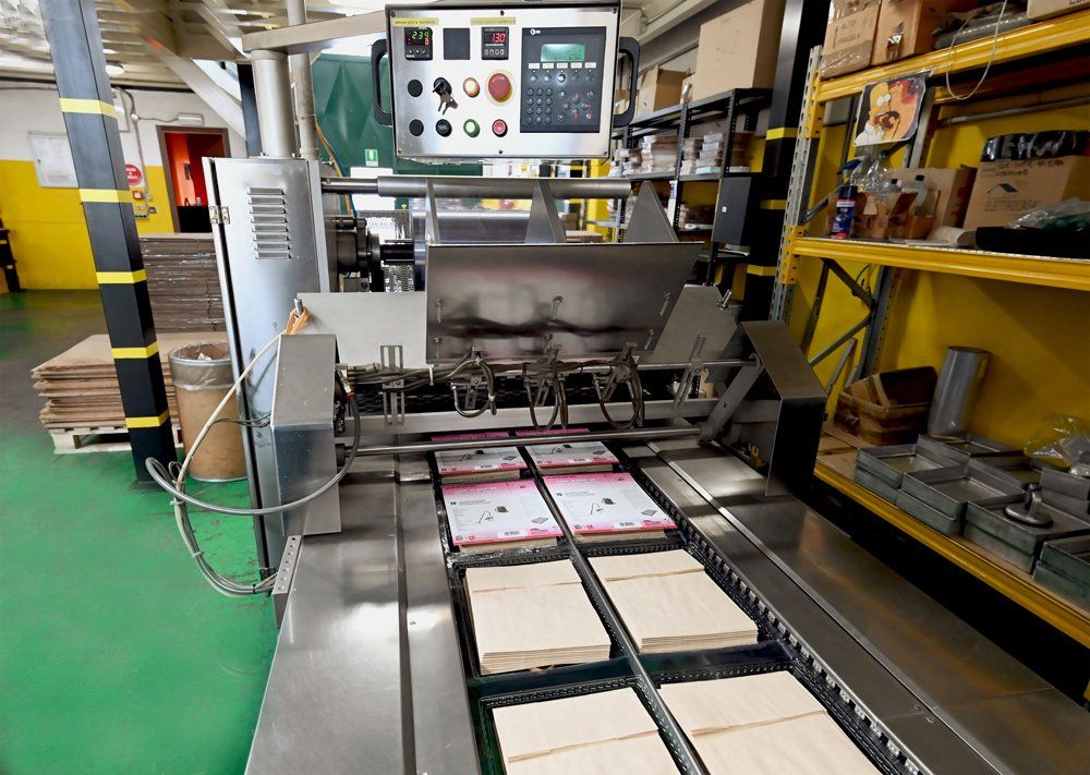 Vacuum cleaners dust bag production