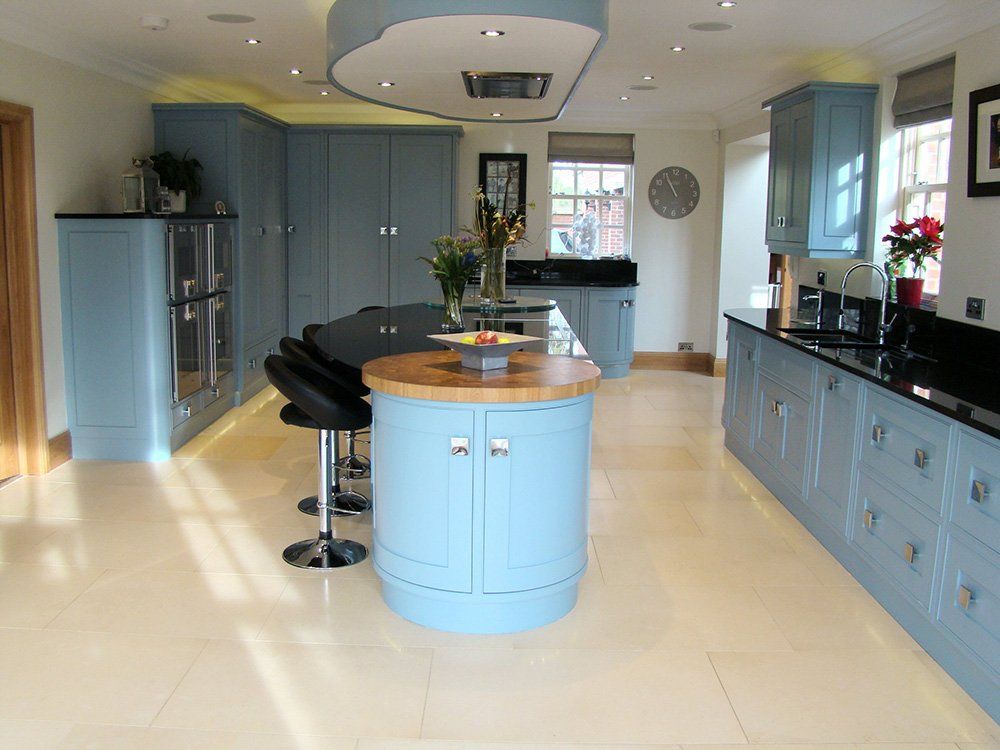 Modern Curved Painted kitchen