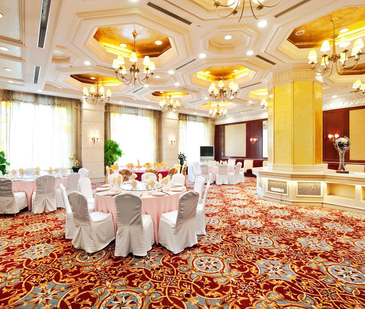 Restaurant Lights — San Diego, CA — White Horse Electric