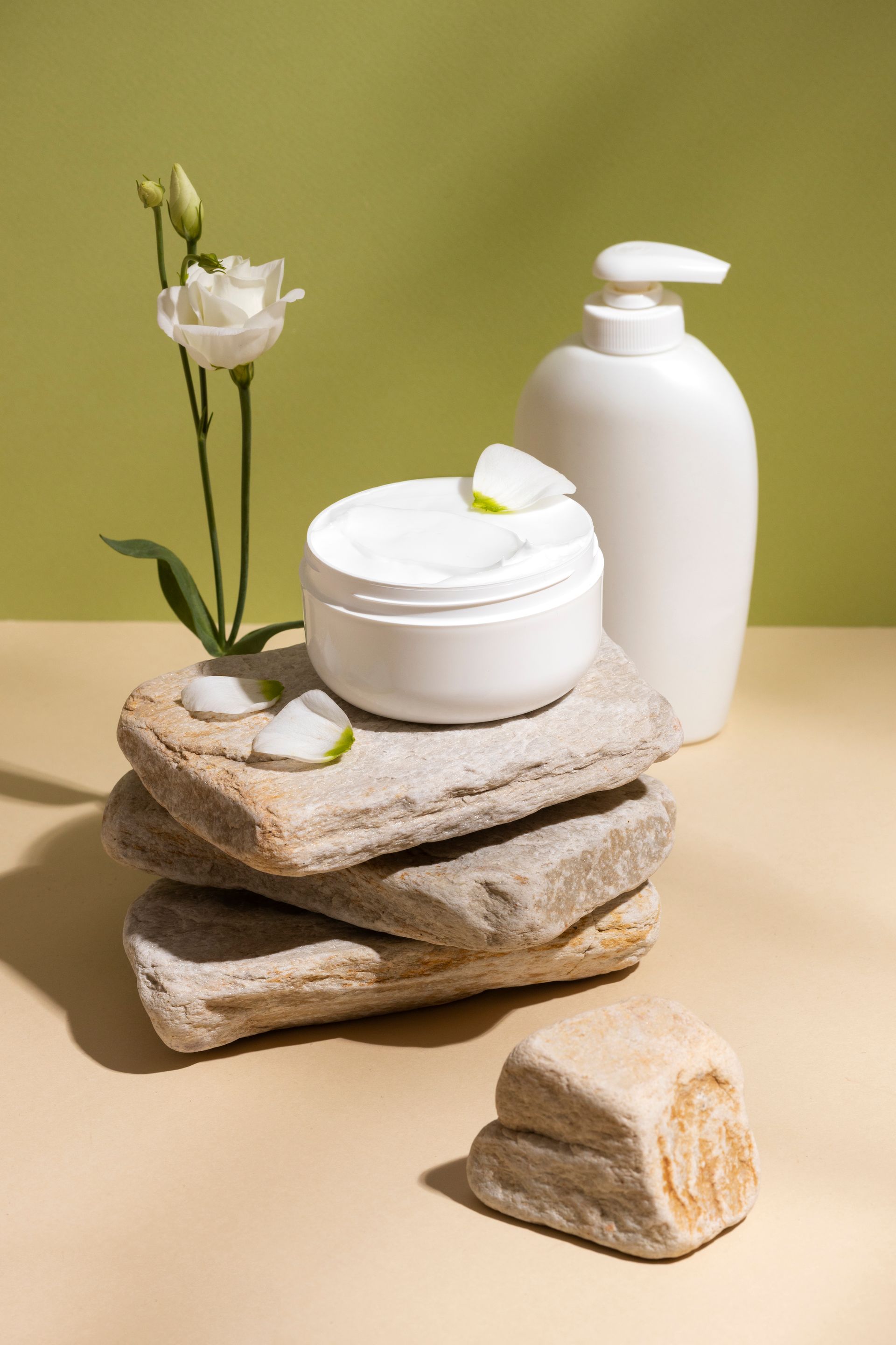 fabricamos nuestros própios cosméticos. con ingredientes naturales. cruelty-free. 