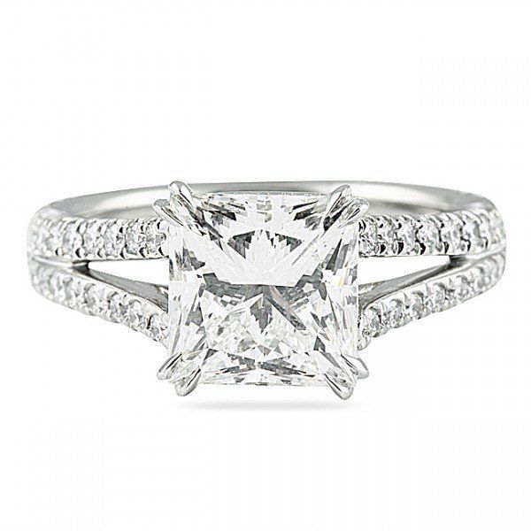 Princess-cut diamond engagement ring with split shank pavé band