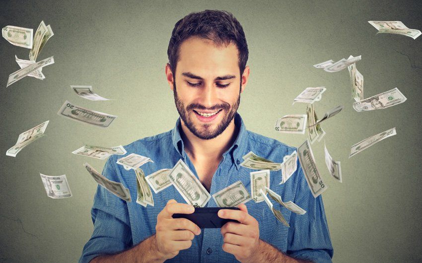 Sofinsa S.A. de C.V. hombre con dinero flotando