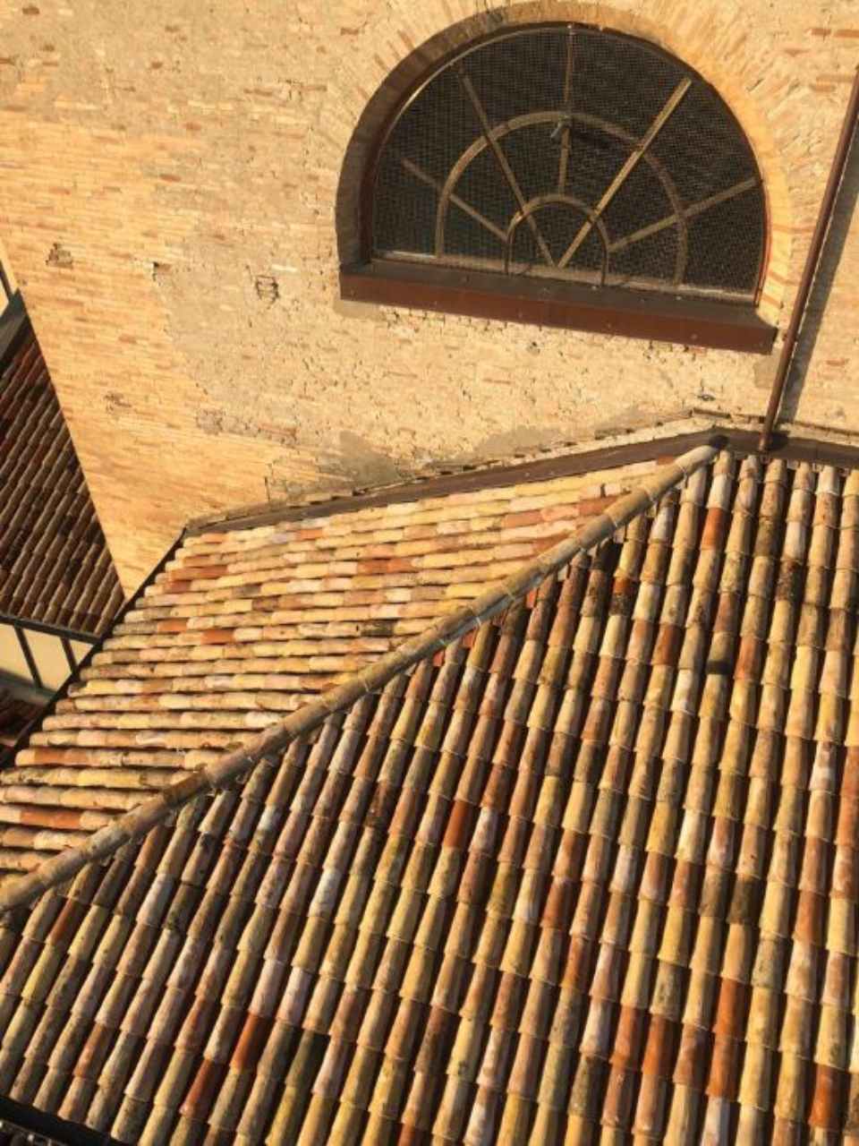 tetto di una basilica