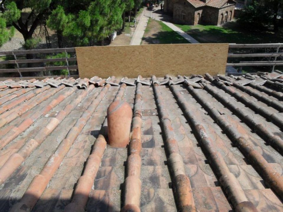 rifacimento tetto di Basilica di San Vitale