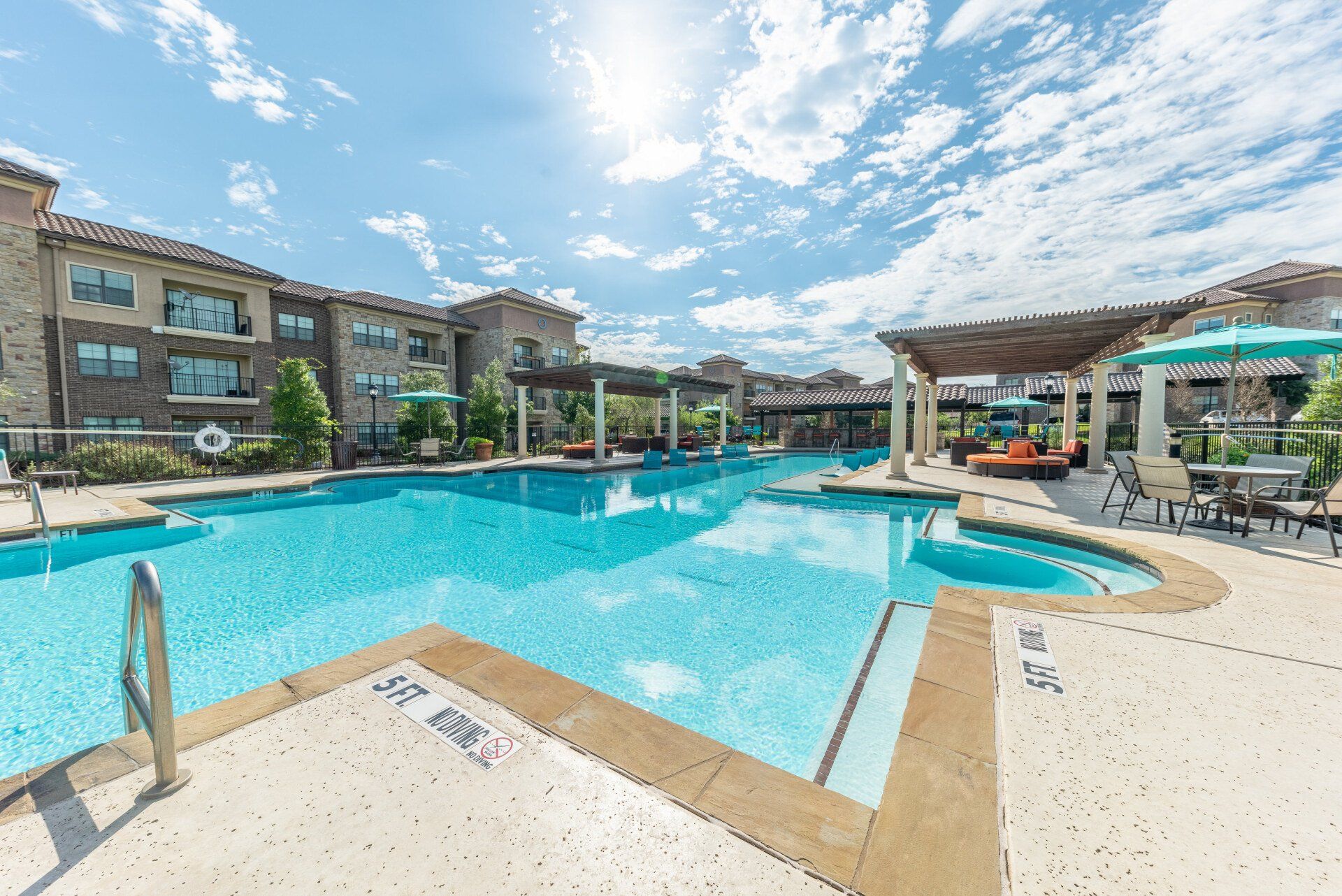 Swimming Pool | Evolv