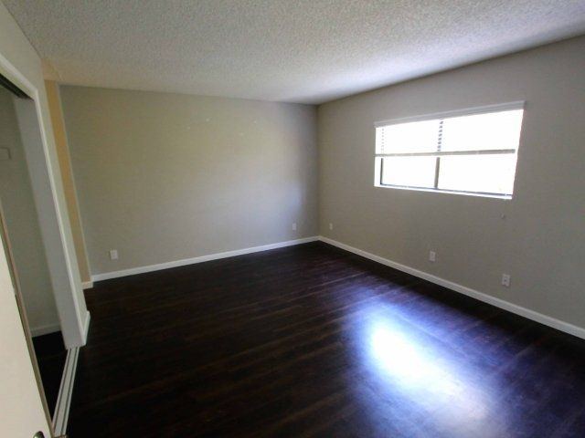 bed room premier on burbank