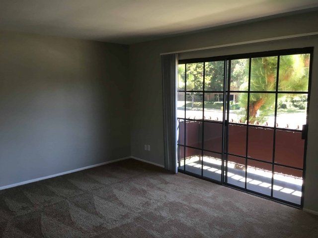 renovated dining room - premier on burbank