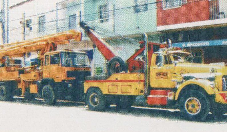 Grúas Mono Díaz camión grúa y grúa telescópica