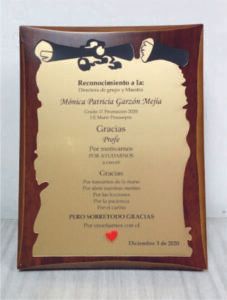 Diseño y fabricación de placas conmemorativas en  Colombia