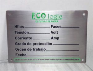 Diseño y comercialización de placas metálicas para artículos industriales