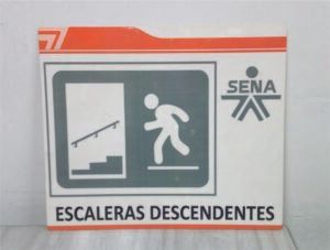 Llaverplas, Señalización industrial en Medellín