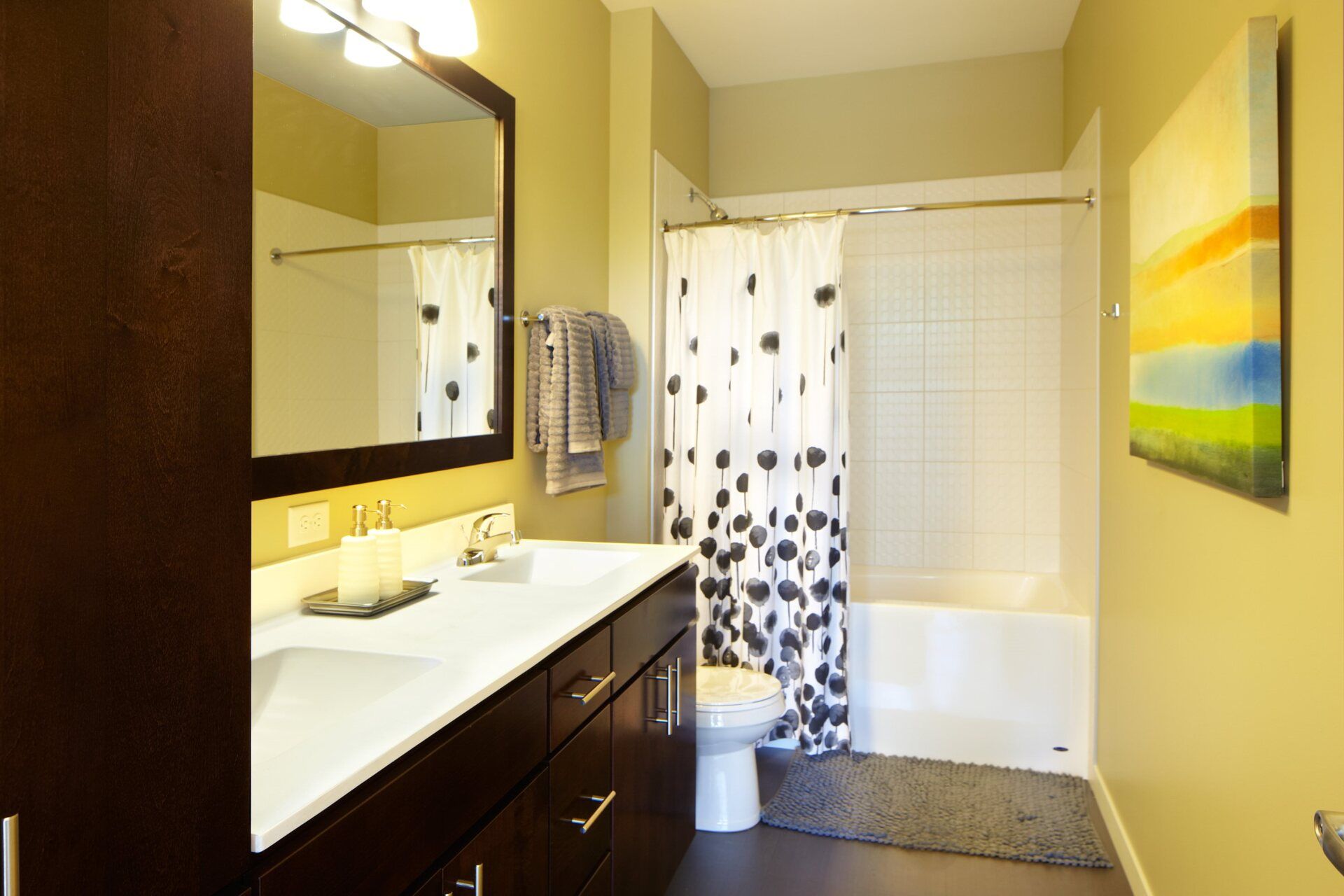 Double Sink Bathroom | 222 Hennepin