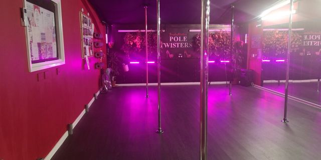 Home - PINK POLES STUDIO