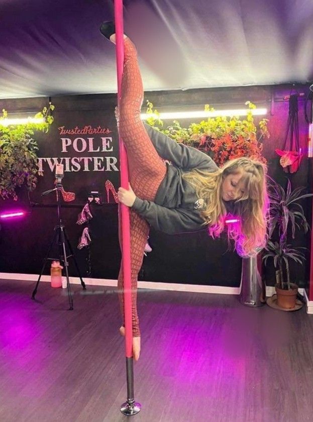 Book Private Pole Lessons with Kendra at Pole Twisters