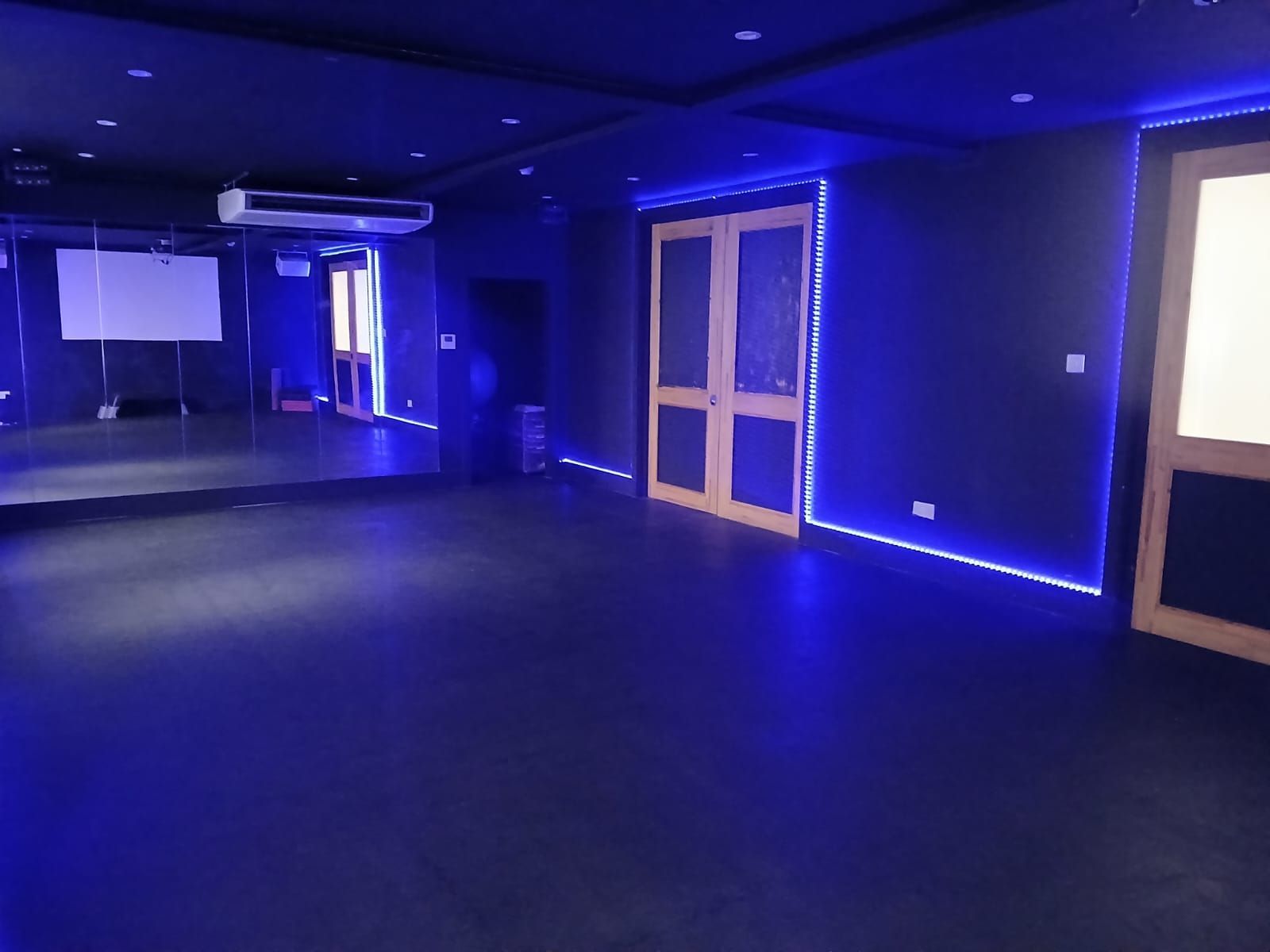 Dance Studio Room Hire - Cardiff - Pole Twisters