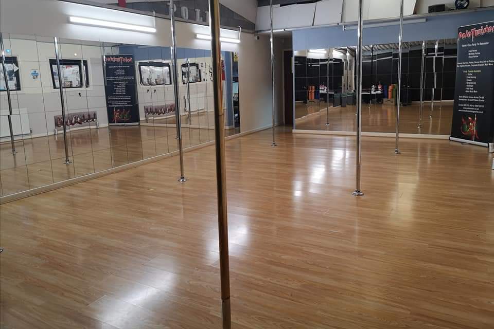 Virtual pole dance classes