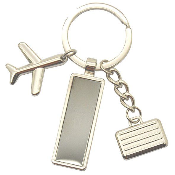 מחזיק מפתחות עם אביזרים