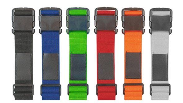 נרתיקים לדרכון לכרטיסי הטיסה ותג מזוודה