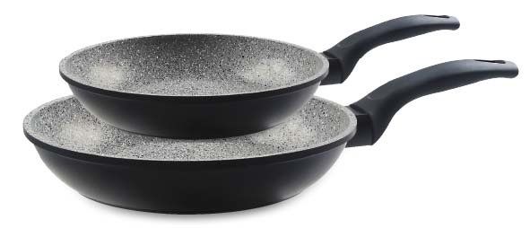 מחבתות בגדלים שונים