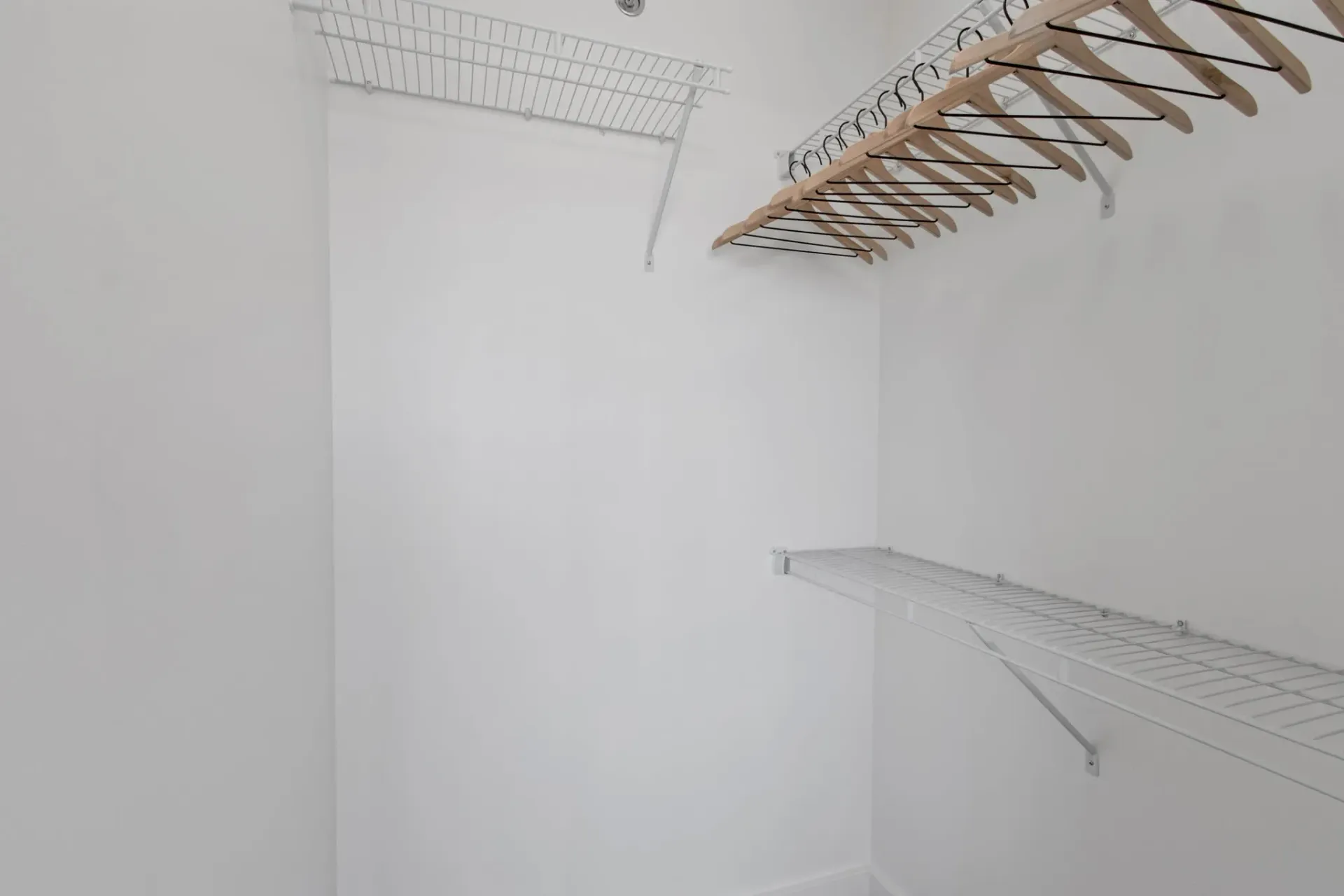Enjoy apartments with walk-in closets at One City Center in Durham, North Carolina