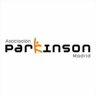 El logo de parkinson madrid es negro y naranja.