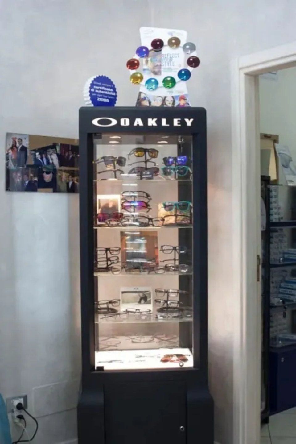 espositore del negozio di ottica