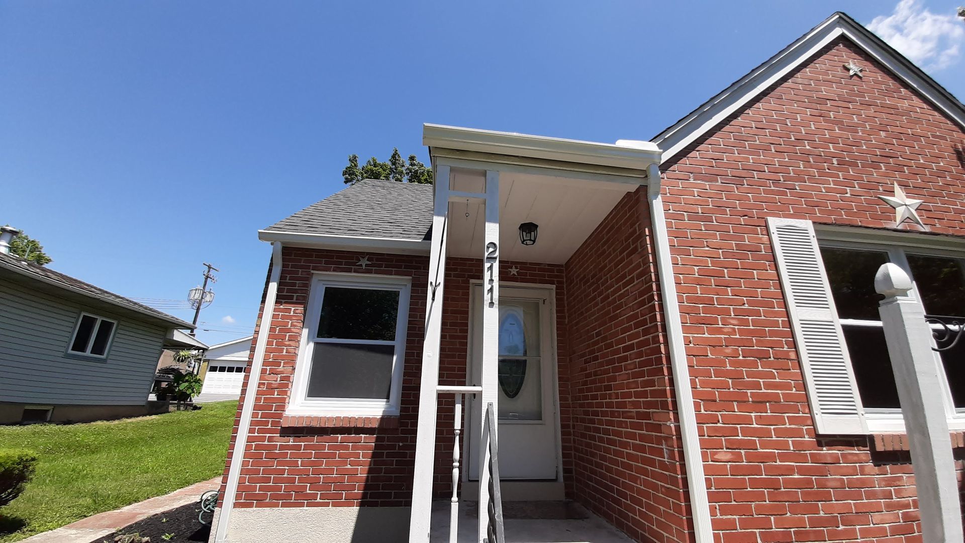 Near View of a House - Lititz, PA – Trailside Spouting, LLC